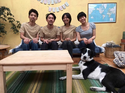 犬と猫と暮らす日本人ご夫婦